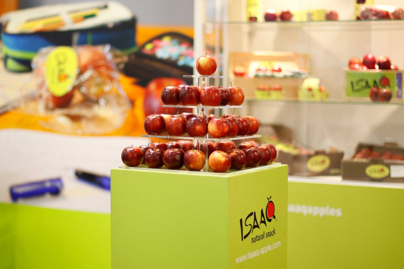 ISAAQ apples display