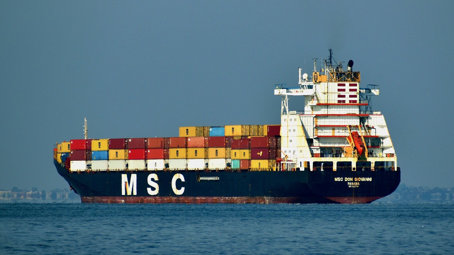 international shipping cargo