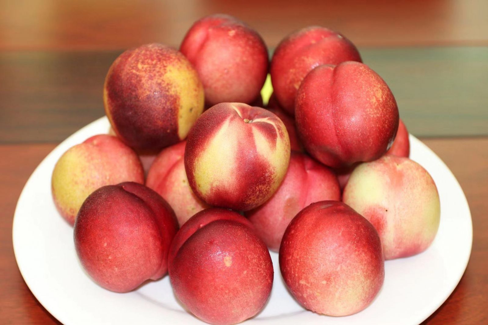 Chilean nectarines with sugar spots