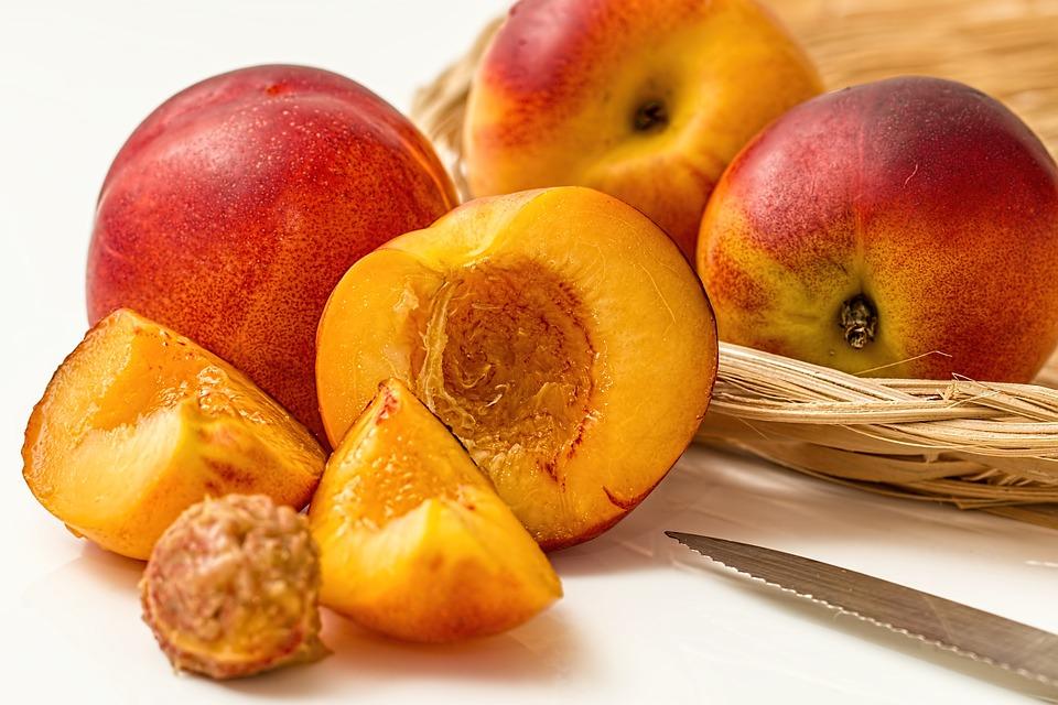 China now shipping nectarines to Australia